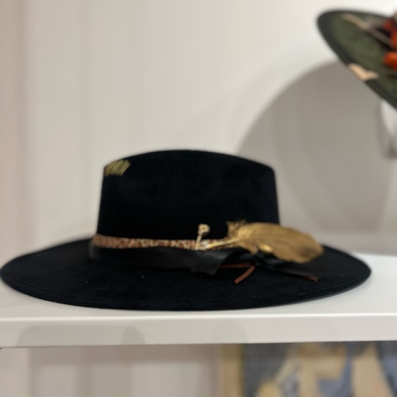Atousa G Black Western Hat w/ rose gold flower and feather - Picture 4 of 4